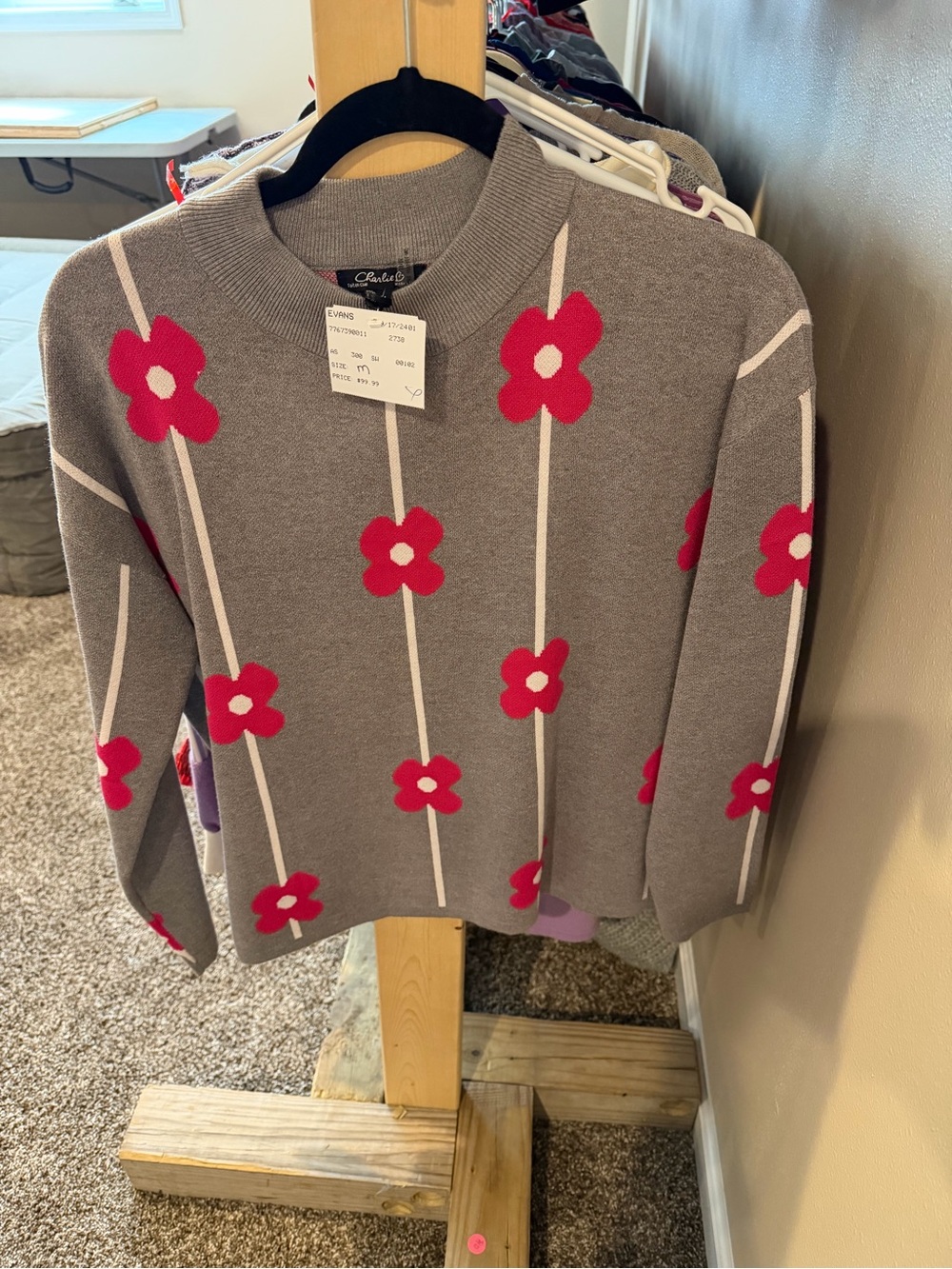 NWT CHARLIE B Gray Crewneck Sweater with Pink Floral Stripe Motif
